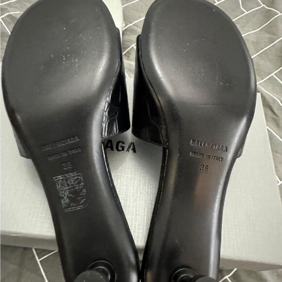 Balenciaga Black and Gold Sandals - Picture 7 of 9